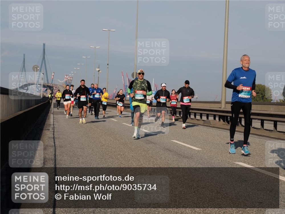 03.10.2025 - Köhlbrandbrückenlauf Fabian Wolf http://msf.ph/oto/9035734 03.10.2025 09:50:22 Position 3 3679 meine-sportfotos.de