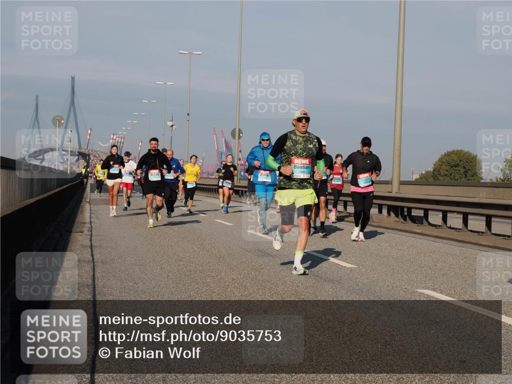 03.10.2025 - Köhlbrandbrückenlauf Fabian Wolf http://msf.ph/oto/9035753 03.10.2025 09:50:23 Position 3 1346 meine-sportfotos.de