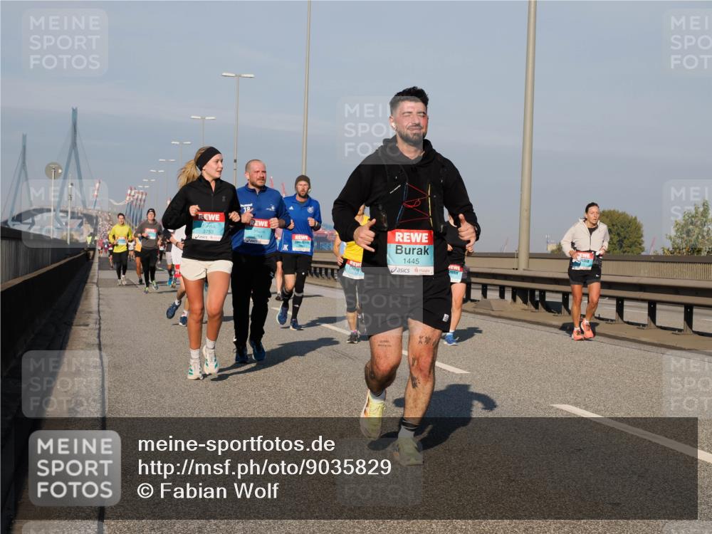 03.10.2025 - Köhlbrandbrückenlauf Fabian Wolf http://msf.ph/oto/9035829 03.10.2025 09:50:28 Position 3 3753, 18, 3764, 1445 meine-sportfotos.de
