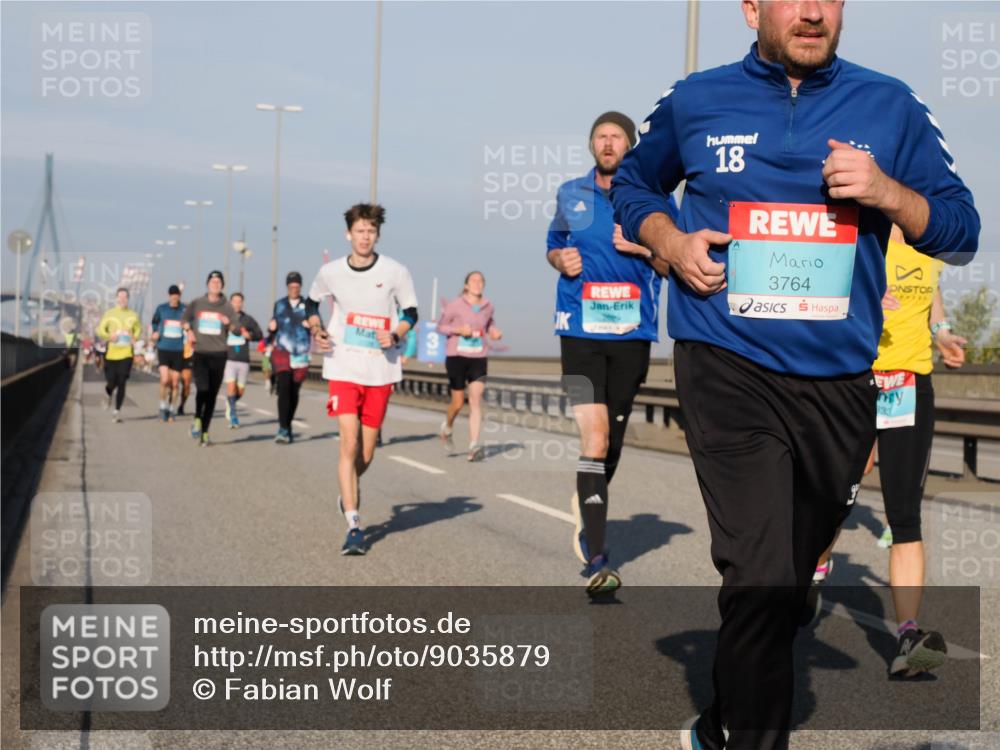 03.10.2025 - Köhlbrandbrückenlauf Fabian Wolf http://msf.ph/oto/9035879 03.10.2025 09:50:31 Position 3 18, 3764, 333 meine-sportfotos.de