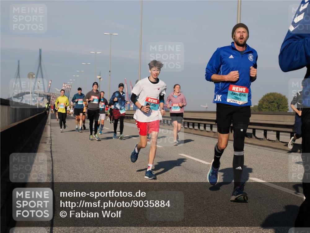 03.10.2025 - Köhlbrandbrückenlauf Fabian Wolf http://msf.ph/oto/9035884 03.10.2025 09:50:32 Position 3 2029 meine-sportfotos.de
