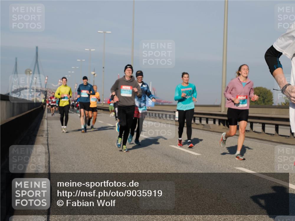 03.10.2025 - Köhlbrandbrückenlauf Fabian Wolf http://msf.ph/oto/9035919 03.10.2025 09:50:34 Position 3  meine-sportfotos.de