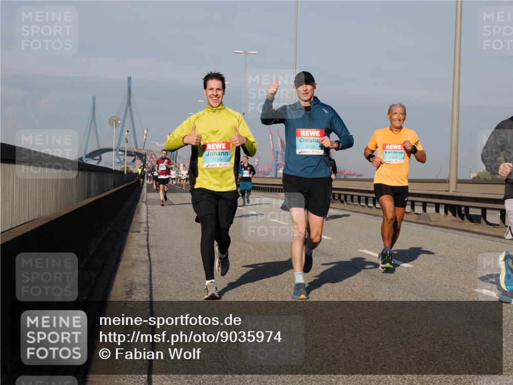 03.10.2025 - Köhlbrandbrückenlauf Fabian Wolf http://msf.ph/oto/9035974 03.10.2025 09:50:38 Position 3 3233, 3228, 1428 meine-sportfotos.de