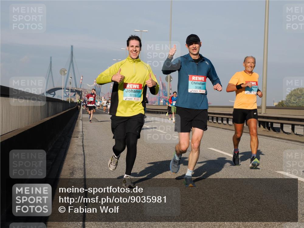 03.10.2025 - Köhlbrandbrückenlauf Fabian Wolf http://msf.ph/oto/9035981 03.10.2025 09:50:39 Position 3 3233, 3228 meine-sportfotos.de