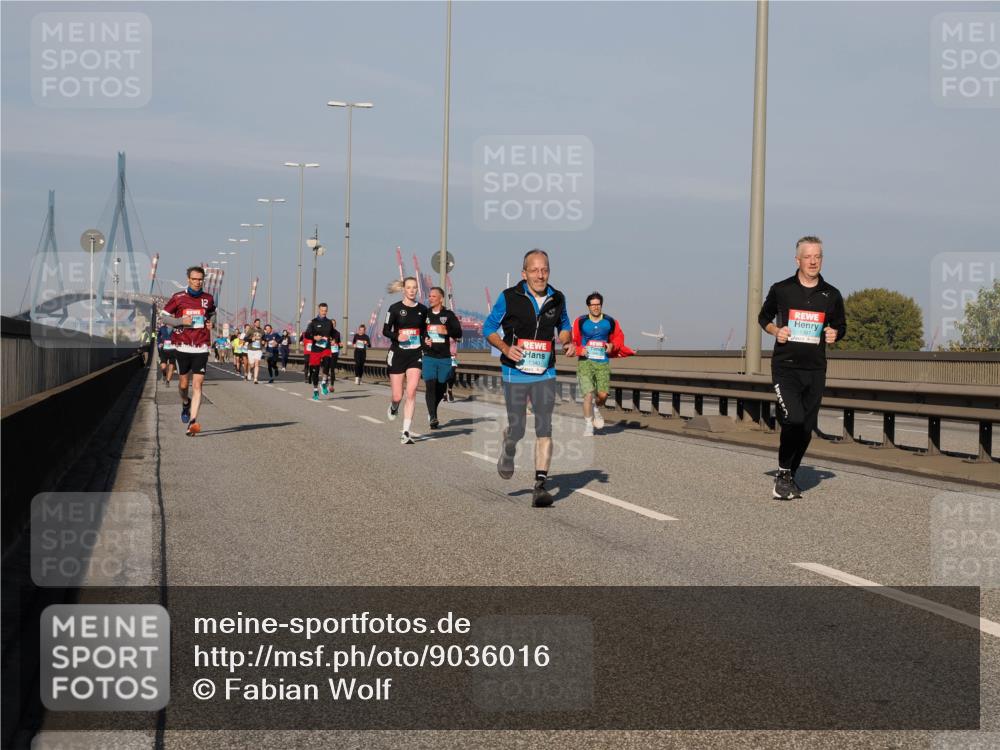 03.10.2025 - Köhlbrandbrückenlauf Fabian Wolf http://msf.ph/oto/9036016 03.10.2025 09:50:43 Position 3 1340 meine-sportfotos.de