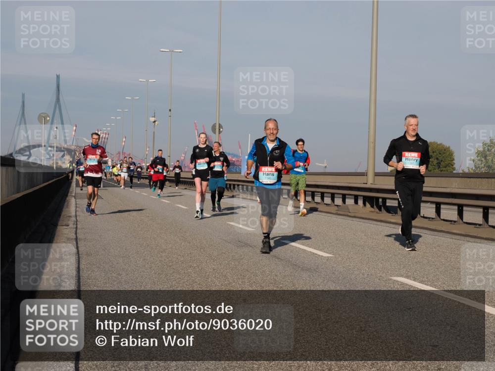 03.10.2025 - Köhlbrandbrückenlauf Fabian Wolf http://msf.ph/oto/9036020 03.10.2025 09:50:43 Position 3 12, 1340 meine-sportfotos.de
