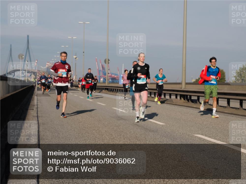 03.10.2025 - Köhlbrandbrückenlauf Fabian Wolf http://msf.ph/oto/9036062 03.10.2025 09:50:46 Position 3 12 meine-sportfotos.de