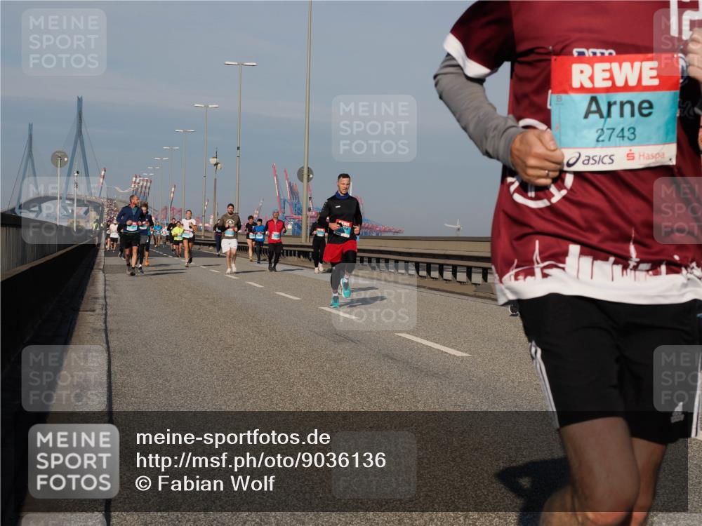03.10.2025 - Köhlbrandbrückenlauf Fabian Wolf http://msf.ph/oto/9036136 03.10.2025 09:50:49 Position 3 2743 meine-sportfotos.de