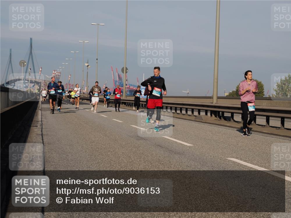 03.10.2025 - Köhlbrandbrückenlauf Fabian Wolf http://msf.ph/oto/9036153 03.10.2025 09:50:50 Position 3  meine-sportfotos.de