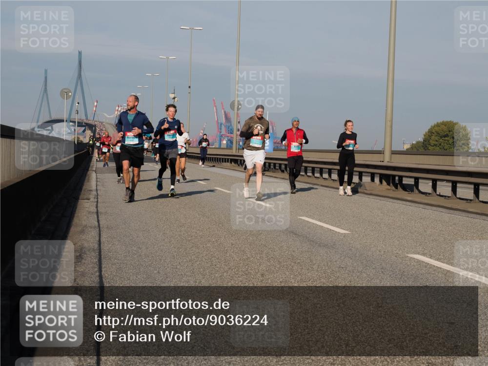03.10.2025 - Köhlbrandbrückenlauf Fabian Wolf http://msf.ph/oto/9036224 03.10.2025 09:50:55 Position 3  meine-sportfotos.de