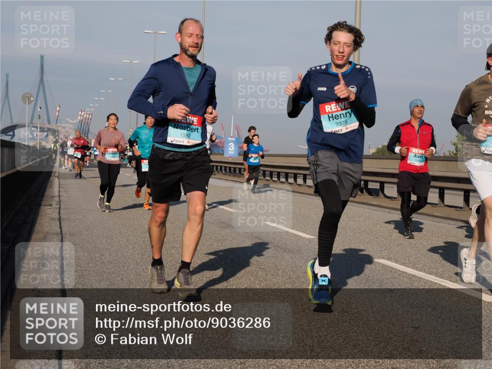03.10.2025 - Köhlbrandbrückenlauf Fabian Wolf http://msf.ph/oto/9036286 03.10.2025 09:50:59 Position 3 1582, 3379, 1134 meine-sportfotos.de
