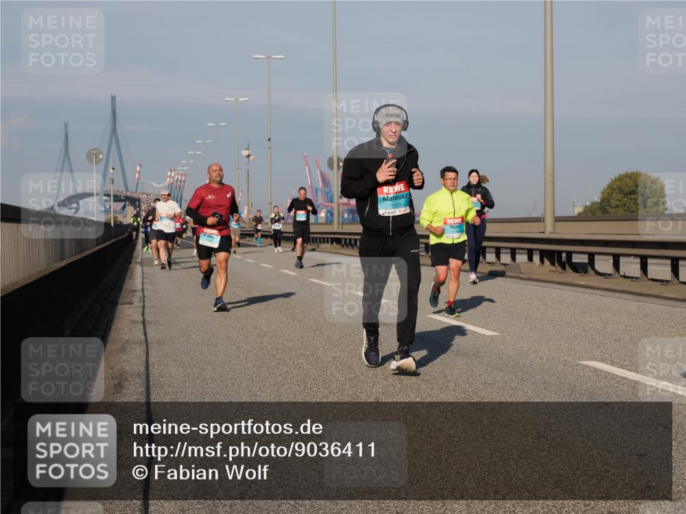 03.10.2025 - Köhlbrandbrückenlauf Fabian Wolf http://msf.ph/oto/9036411 03.10.2025 09:51:06 Position 3 1559 meine-sportfotos.de