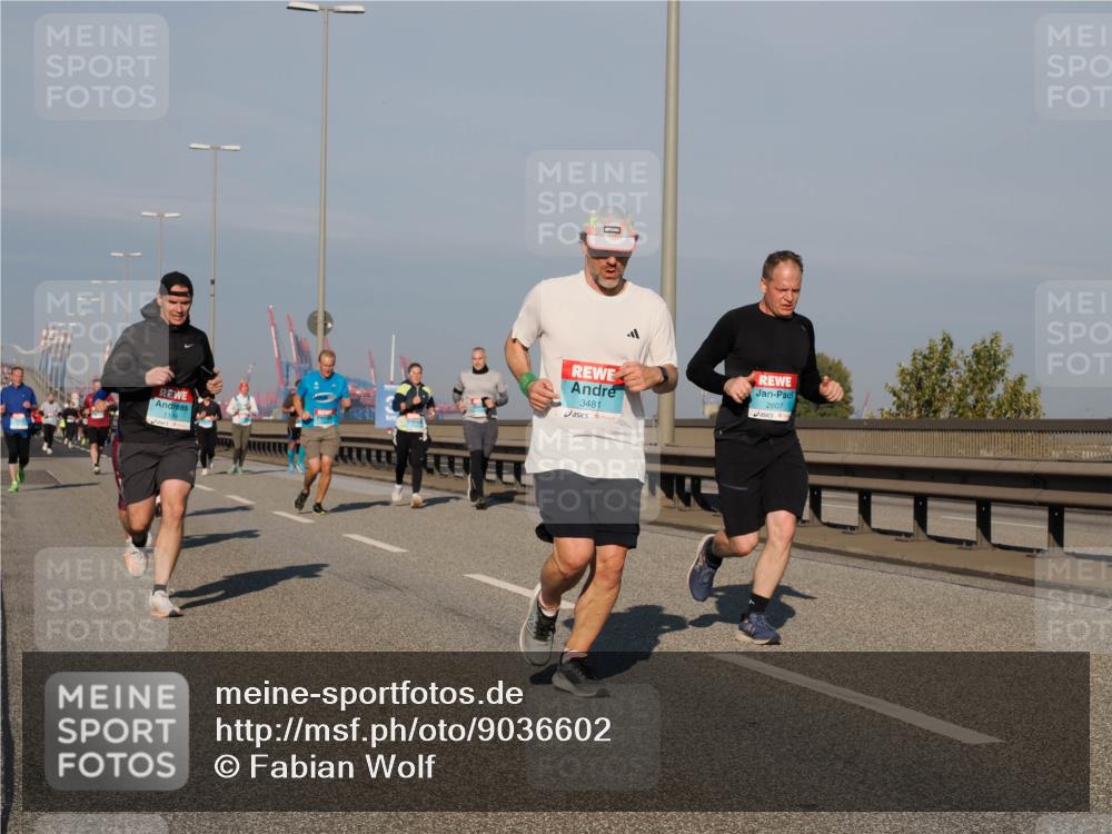 03.10.2025 - Köhlbrandbrückenlauf Fabian Wolf http://msf.ph/oto/9036602 03.10.2025 09:51:15 Position 3 1199, 3481, 2807 meine-sportfotos.de