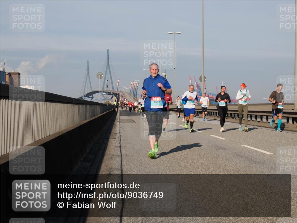 03.10.2025 - Köhlbrandbrückenlauf Fabian Wolf http://msf.ph/oto/9036749 03.10.2025 09:51:22 Position 3  meine-sportfotos.de