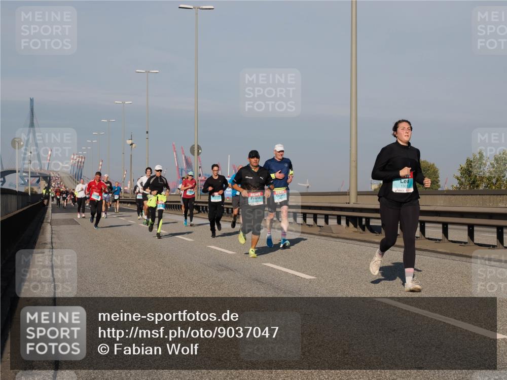 03.10.2025 - Köhlbrandbrückenlauf Fabian Wolf http://msf.ph/oto/9037047 03.10.2025 09:51:41 Position 3 130 meine-sportfotos.de