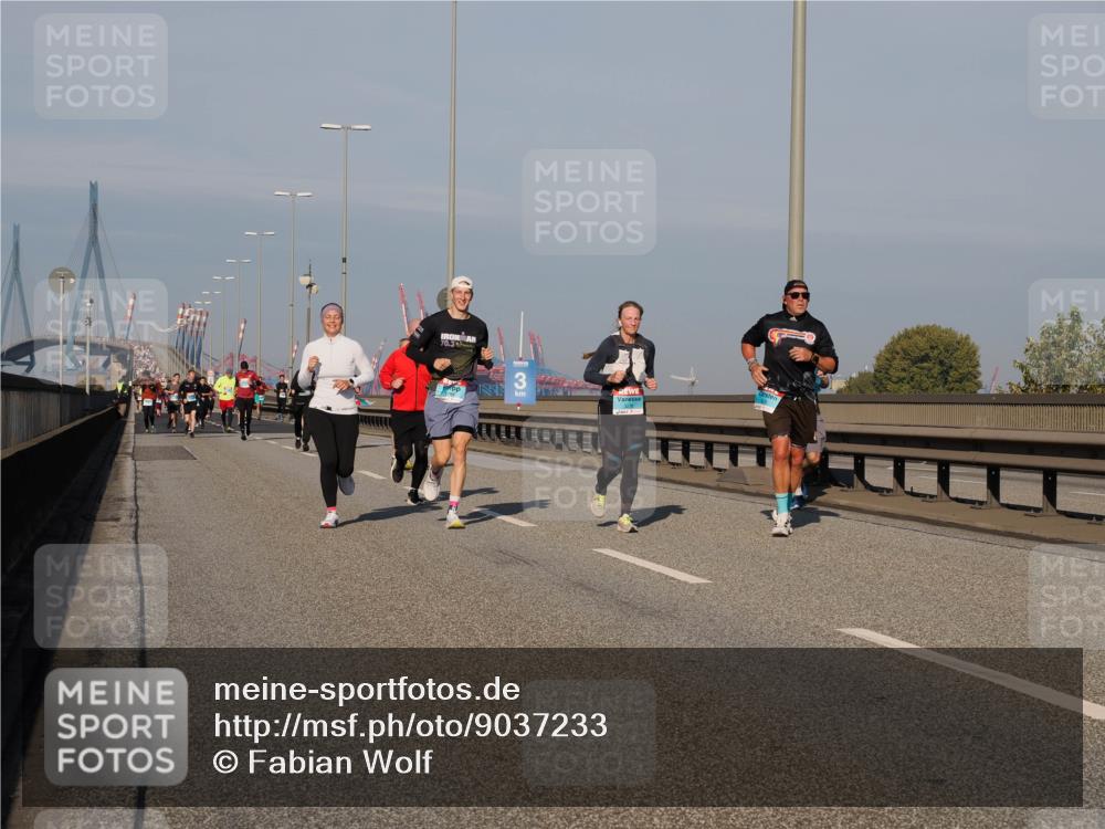 03.10.2025 - Köhlbrandbrückenlauf Fabian Wolf http://msf.ph/oto/9037233 03.10.2025 09:51:51 Position 3 70, 3 meine-sportfotos.de