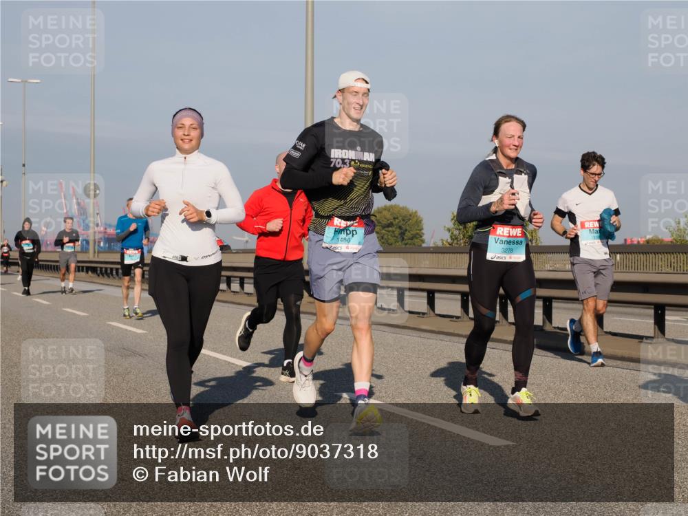 03.10.2025 - Köhlbrandbrückenlauf Fabian Wolf http://msf.ph/oto/9037318 03.10.2025 09:51:54 Position 3 70, 3, 1486, 3278, 1516 meine-sportfotos.de