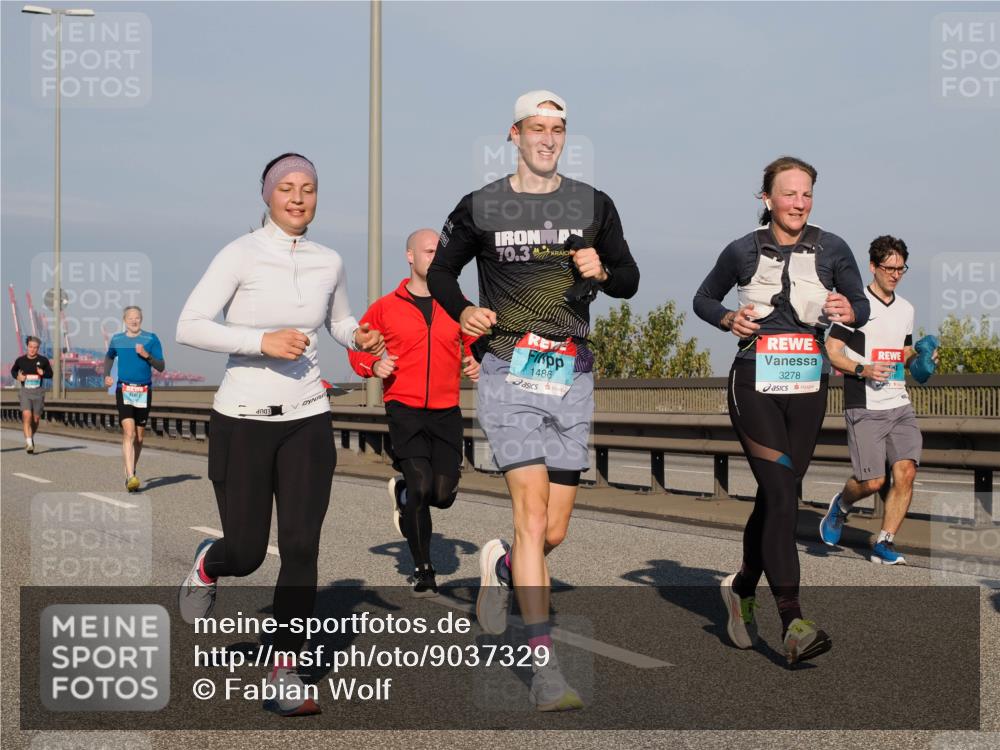 03.10.2025 - Köhlbrandbrückenlauf Fabian Wolf http://msf.ph/oto/9037329 03.10.2025 09:51:55 Position 3 70, 3, 1486, 3278 meine-sportfotos.de