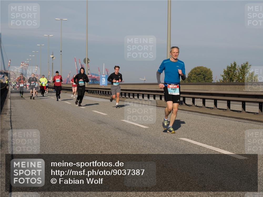 03.10.2025 - Köhlbrandbrückenlauf Fabian Wolf http://msf.ph/oto/9037387 03.10.2025 09:51:58 Position 3 3, 1319 meine-sportfotos.de
