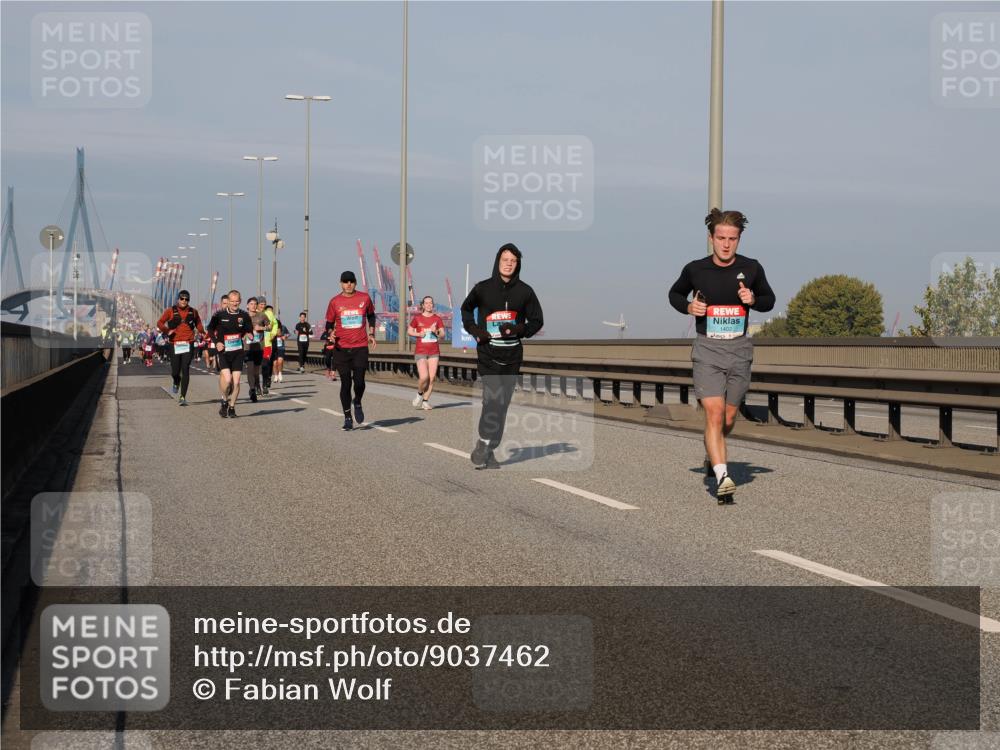 03.10.2025 - Köhlbrandbrückenlauf Fabian Wolf http://msf.ph/oto/9037462 03.10.2025 09:52:01 Position 3 1402 meine-sportfotos.de