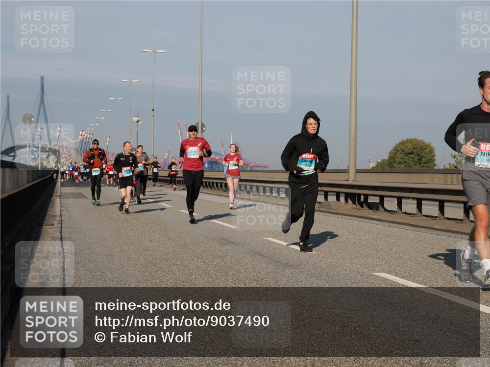 03.10.2025 - Köhlbrandbrückenlauf Fabian Wolf http://msf.ph/oto/9037490 03.10.2025 09:52:03 Position 3 1673, 140 meine-sportfotos.de