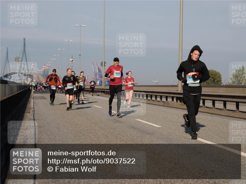 03.10.2025 - Köhlbrandbrückenlauf Fabian Wolf http://msf.ph/oto/9037522 03.10.2025 09:52:04 Position 3  meine-sportfotos.de
