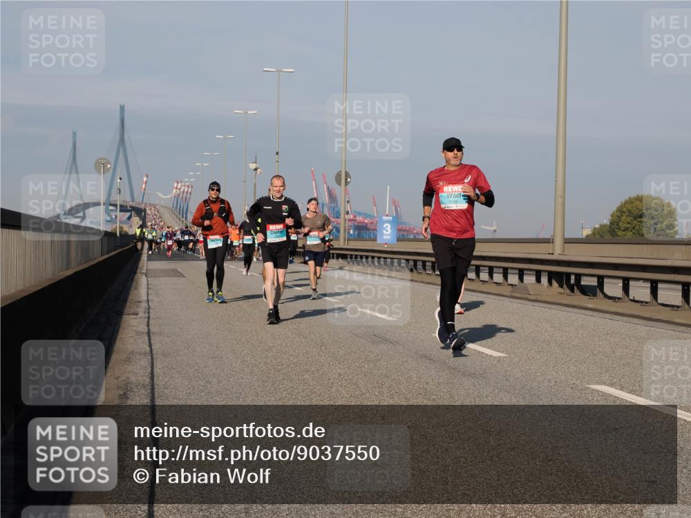 03.10.2025 - Köhlbrandbrückenlauf Fabian Wolf http://msf.ph/oto/9037550 03.10.2025 09:52:05 Position 3 4 meine-sportfotos.de