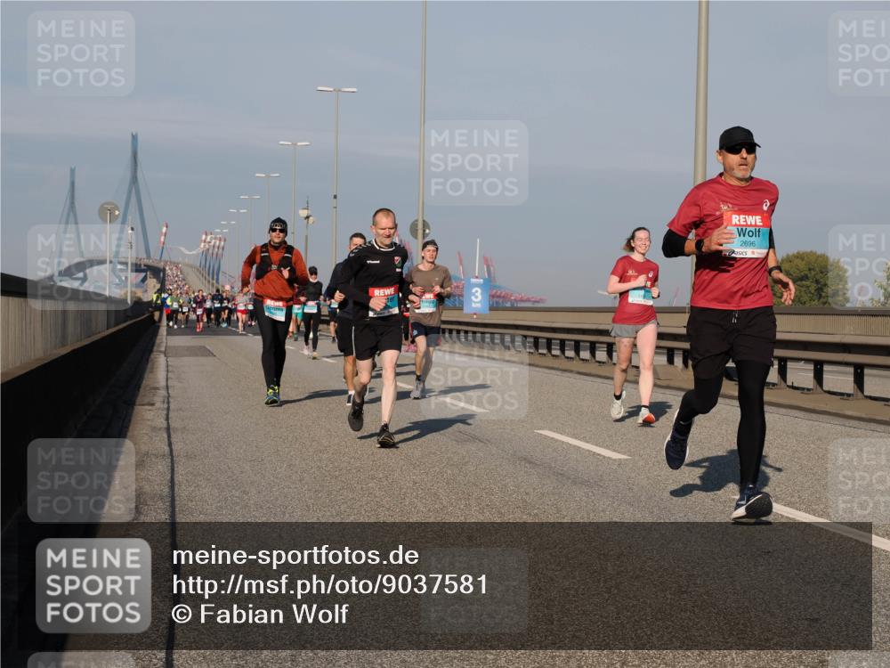 03.10.2025 - Köhlbrandbrückenlauf Fabian Wolf http://msf.ph/oto/9037581 03.10.2025 09:52:06 Position 3 2696 meine-sportfotos.de