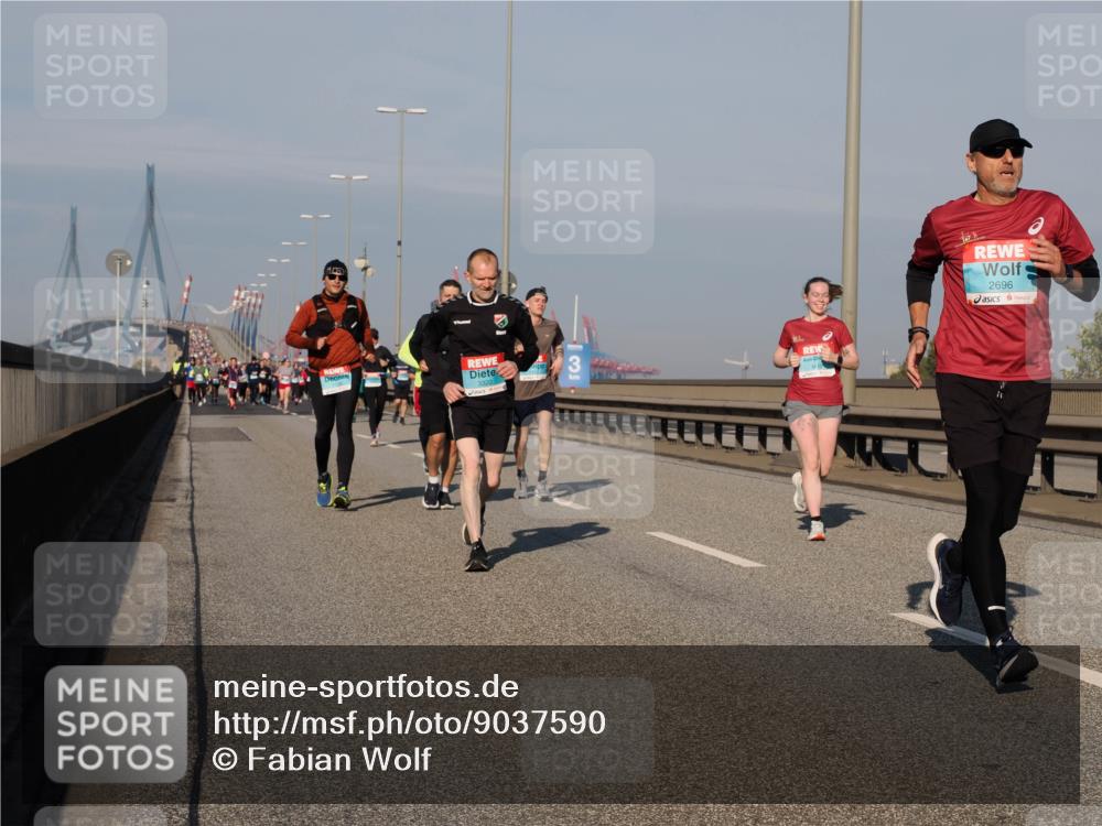03.10.2025 - Köhlbrandbrückenlauf Fabian Wolf http://msf.ph/oto/9037590 03.10.2025 09:52:07 Position 3 3, 2696 meine-sportfotos.de