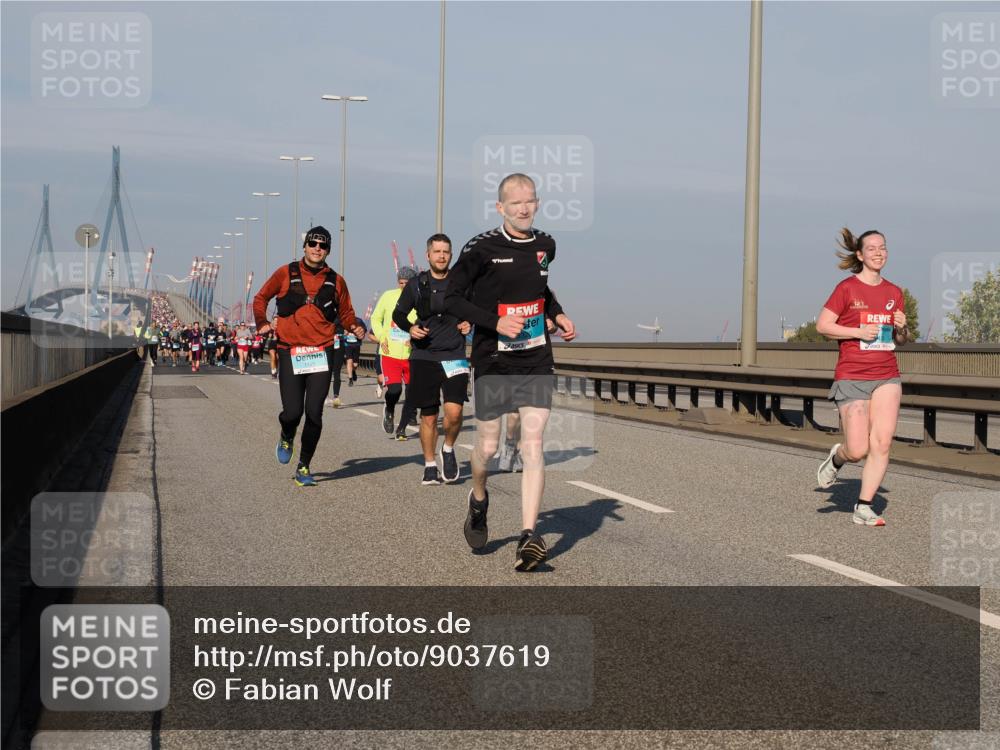 03.10.2025 - Köhlbrandbrückenlauf Fabian Wolf http://msf.ph/oto/9037619 03.10.2025 09:52:08 Position 3 320 meine-sportfotos.de
