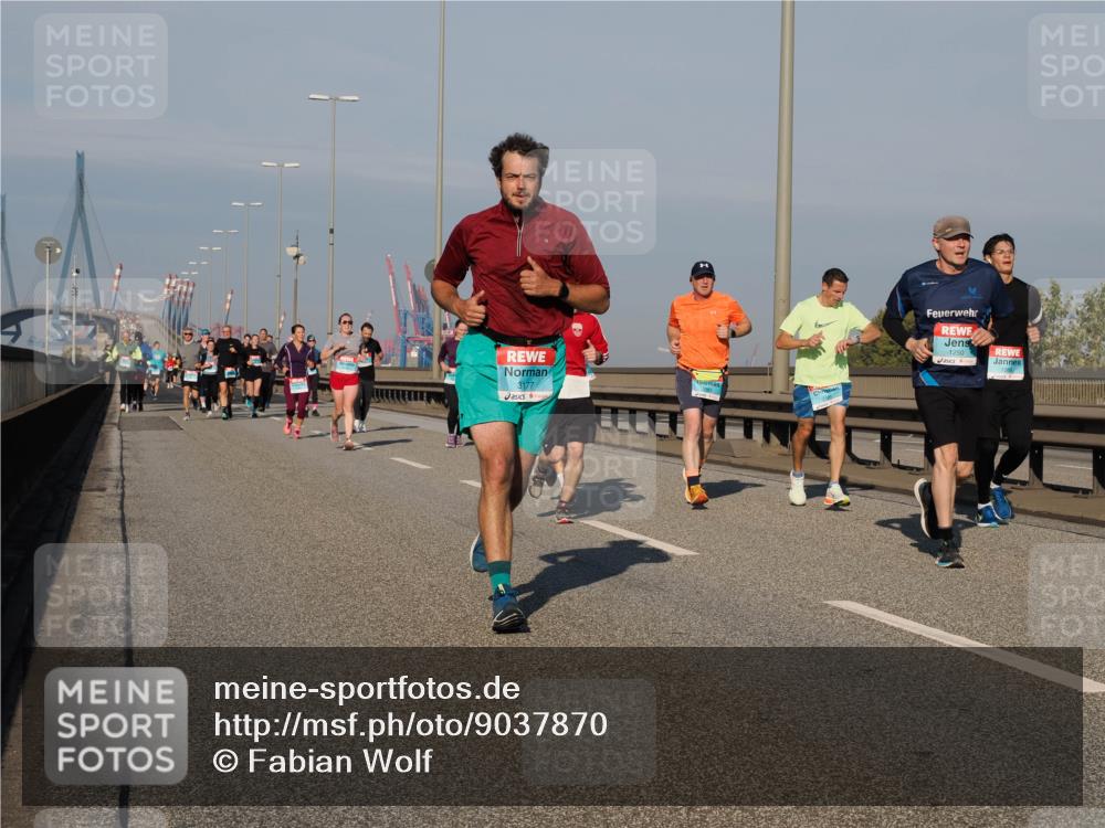 03.10.2025 - Köhlbrandbrückenlauf Fabian Wolf http://msf.ph/oto/9037870 03.10.2025 09:52:21 Position 3 3177, 1250 meine-sportfotos.de
