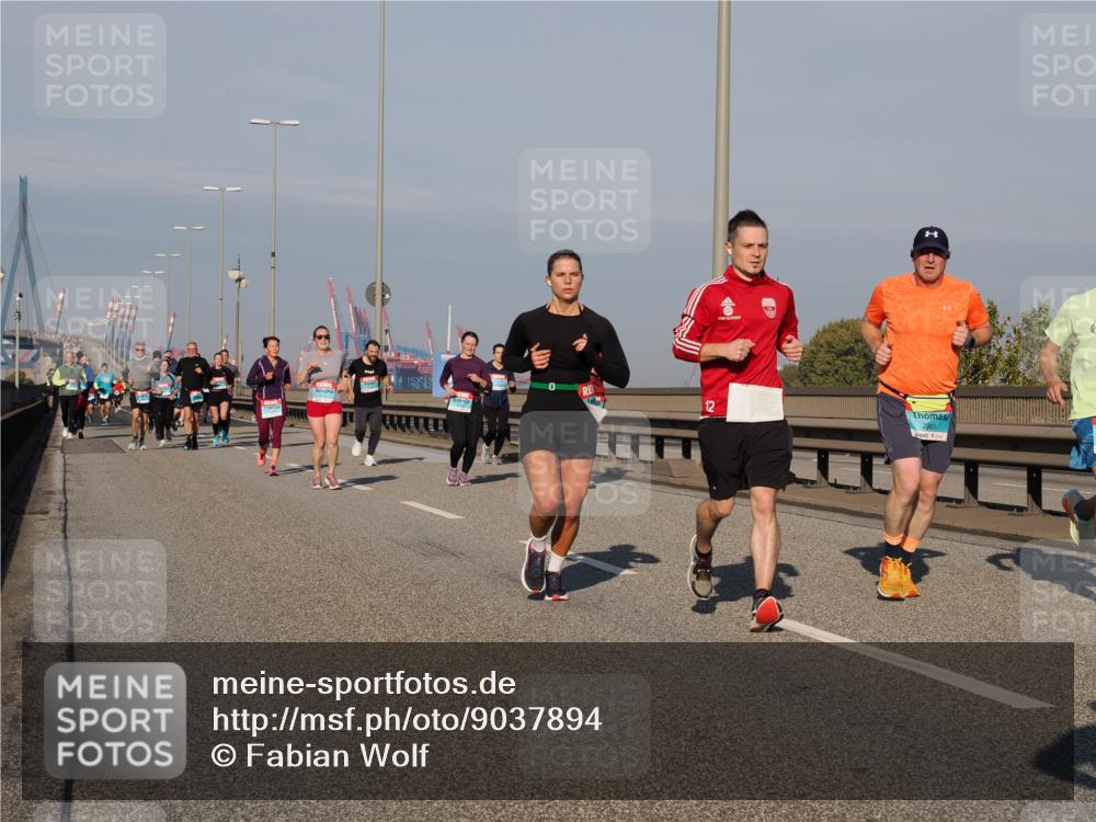 03.10.2025 - Köhlbrandbrückenlauf Fabian Wolf http://msf.ph/oto/9037894 03.10.2025 09:52:23 Position 3 2 meine-sportfotos.de