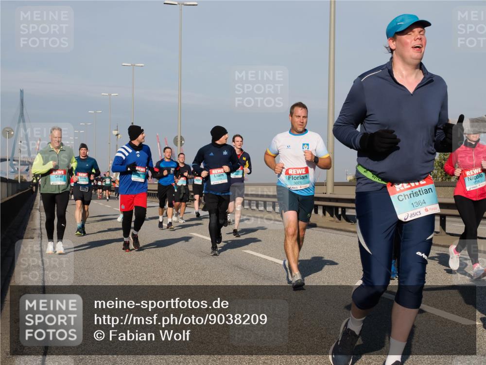 03.10.2025 - Köhlbrandbrückenlauf Fabian Wolf http://msf.ph/oto/9038209 03.10.2025 09:52:38 Position 3 3071, 1364, 1716 meine-sportfotos.de