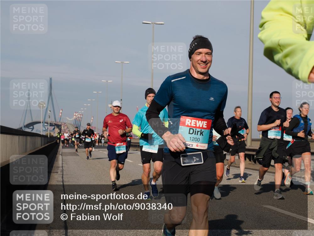 03.10.2025 - Köhlbrandbrückenlauf Fabian Wolf http://msf.ph/oto/9038340 03.10.2025 09:52:43 Position 3 1532, 2776, 1200, 1506 meine-sportfotos.de