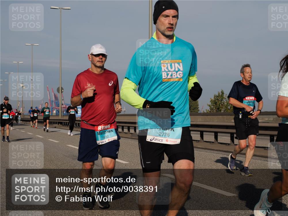 03.10.2025 - Köhlbrandbrückenlauf Fabian Wolf http://msf.ph/oto/9038391 03.10.2025 09:52:46 Position 3 1532, 2776, 1739 meine-sportfotos.de