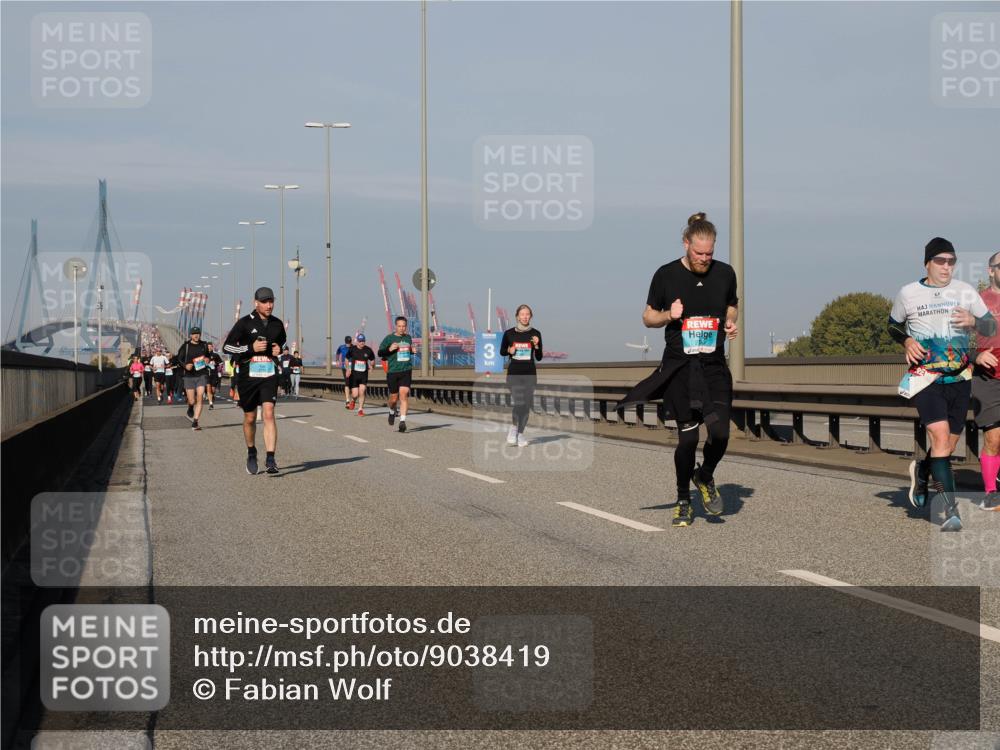03.10.2025 - Köhlbrandbrückenlauf Fabian Wolf http://msf.ph/oto/9038419 03.10.2025 09:52:47 Position 3  meine-sportfotos.de