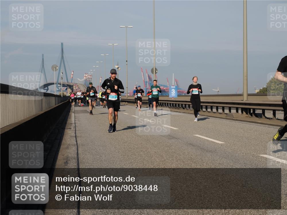 03.10.2025 - Köhlbrandbrückenlauf Fabian Wolf http://msf.ph/oto/9038448 03.10.2025 09:52:48 Position 3  meine-sportfotos.de