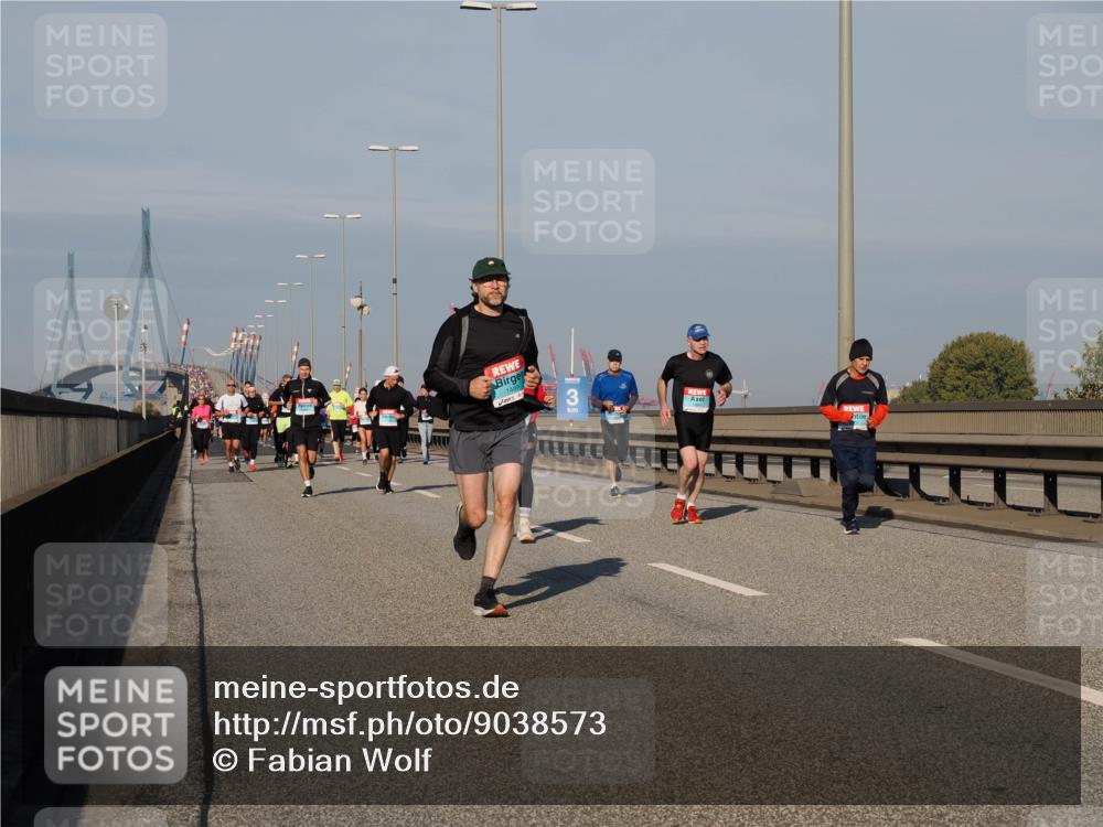 03.10.2025 - Köhlbrandbrückenlauf Fabian Wolf http://msf.ph/oto/9038573 03.10.2025 09:52:56 Position 3 3 meine-sportfotos.de
