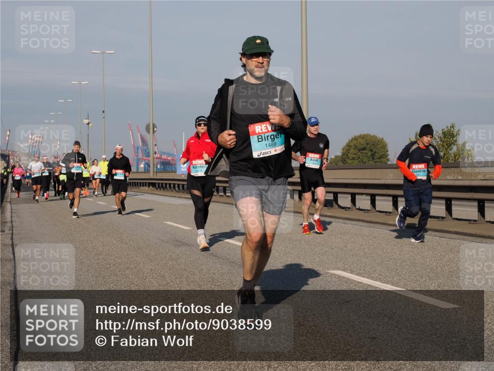 03.10.2025 - Köhlbrandbrückenlauf Fabian Wolf http://msf.ph/oto/9038599 03.10.2025 09:52:57 Position 3 1489, 3189, 1369, 2805 meine-sportfotos.de