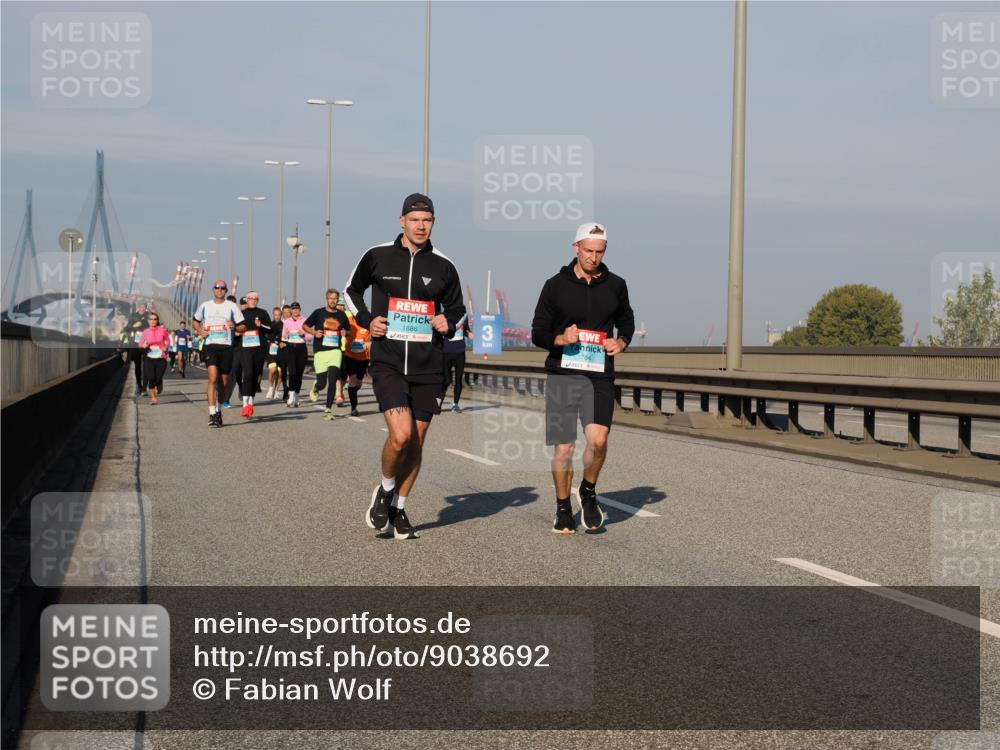 03.10.2025 - Köhlbrandbrückenlauf Fabian Wolf http://msf.ph/oto/9038692 03.10.2025 09:53:02 Position 3 1886, 3, 764 meine-sportfotos.de