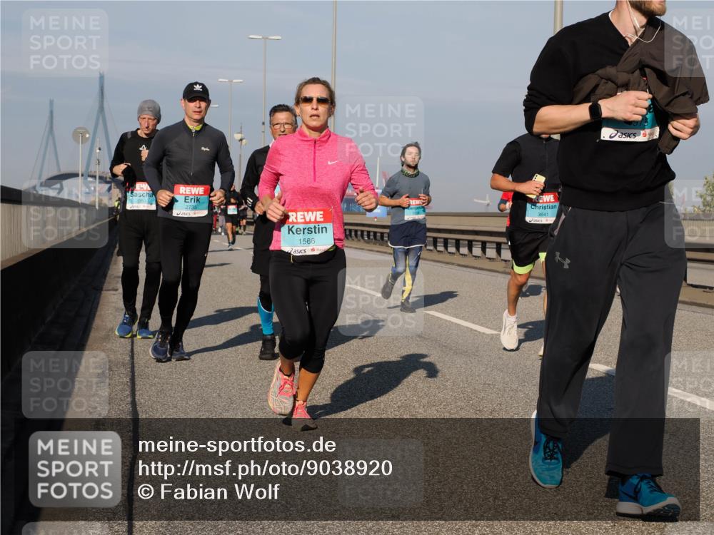 03.10.2025 - Köhlbrandbrückenlauf Fabian Wolf http://msf.ph/oto/9038920 03.10.2025 09:53:12 Position 3 3380, 2735, 1566, 3641 meine-sportfotos.de