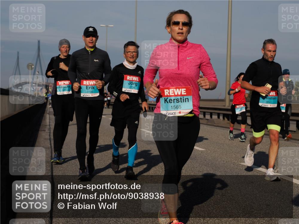 03.10.2025 - Köhlbrandbrückenlauf Fabian Wolf http://msf.ph/oto/9038938 03.10.2025 09:53:13 Position 3 3380, 2735, 2736, 1566, 3641 meine-sportfotos.de