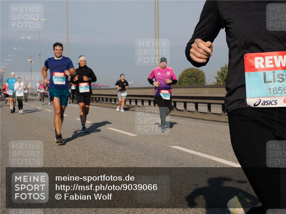 03.10.2025 - Köhlbrandbrückenlauf Fabian Wolf http://msf.ph/oto/9039066 03.10.2025 09:53:21 Position 3 1014, 1656 meine-sportfotos.de