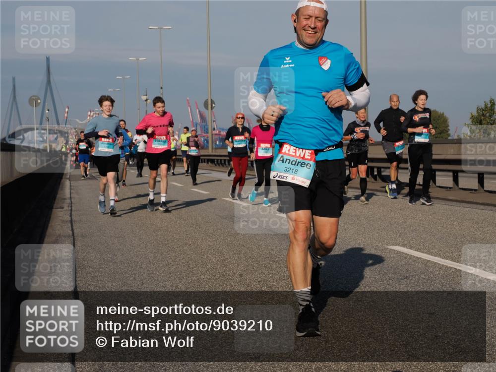 03.10.2025 - Köhlbrandbrückenlauf Fabian Wolf http://msf.ph/oto/9039210 03.10.2025 09:53:29 Position 3 3218 meine-sportfotos.de