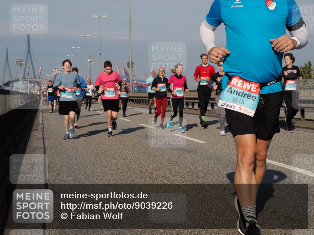 03.10.2025 - Köhlbrandbrückenlauf Fabian Wolf http://msf.ph/oto/9039226 03.10.2025 09:53:30 Position 3 3218, 2 meine-sportfotos.de