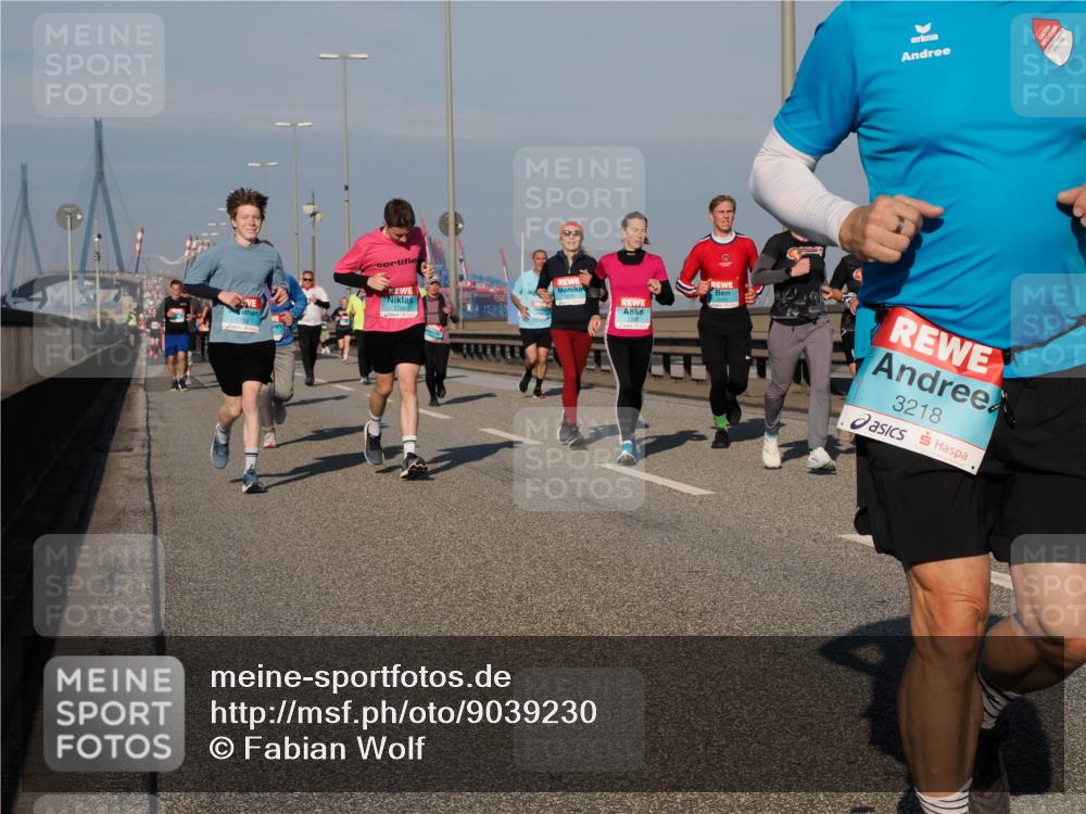 03.10.2025 - Köhlbrandbrückenlauf Fabian Wolf http://msf.ph/oto/9039230 03.10.2025 09:53:30 Position 3 1755, 3218 meine-sportfotos.de