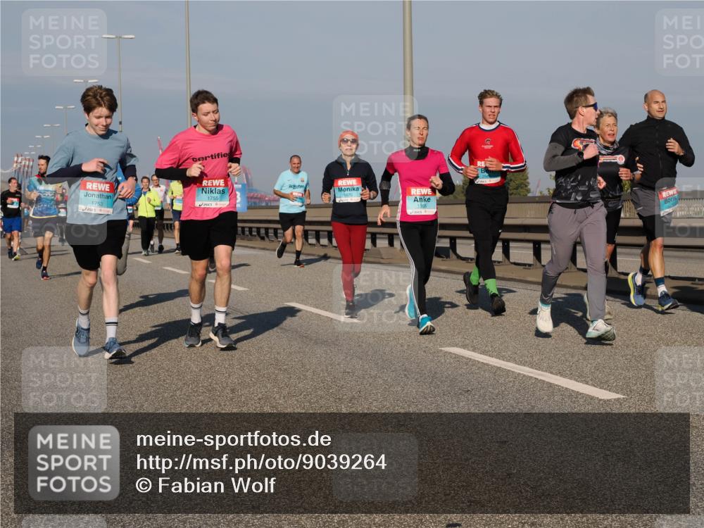 03.10.2025 - Köhlbrandbrückenlauf Fabian Wolf http://msf.ph/oto/9039264 03.10.2025 09:53:32 Position 3 1753, 1755, 1670, 1355 meine-sportfotos.de