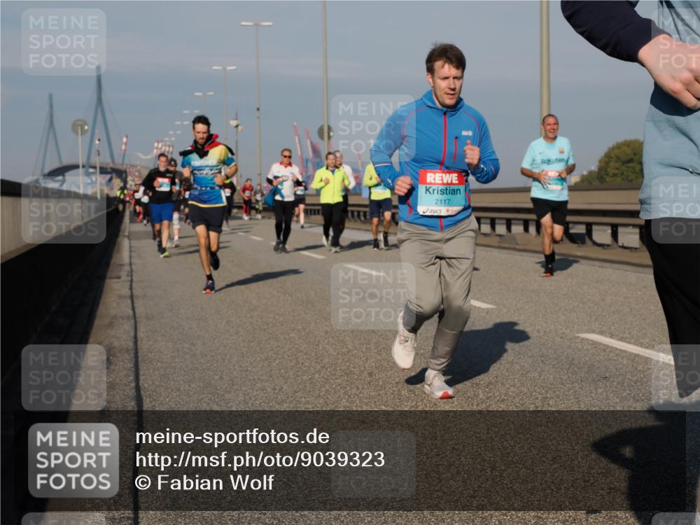 03.10.2025 - Köhlbrandbrückenlauf Fabian Wolf http://msf.ph/oto/9039323 03.10.2025 09:53:34 Position 3 2117 meine-sportfotos.de