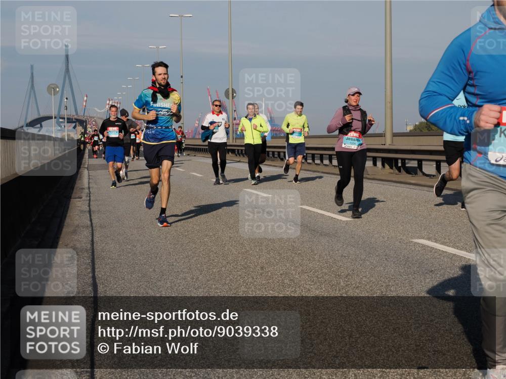 03.10.2025 - Köhlbrandbrückenlauf Fabian Wolf http://msf.ph/oto/9039338 03.10.2025 09:53:35 Position 3 1536 meine-sportfotos.de