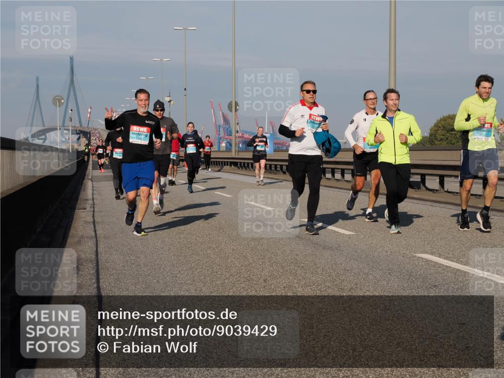 03.10.2025 - Köhlbrandbrückenlauf Fabian Wolf http://msf.ph/oto/9039429 03.10.2025 09:53:39 Position 3 1660, 1601 meine-sportfotos.de